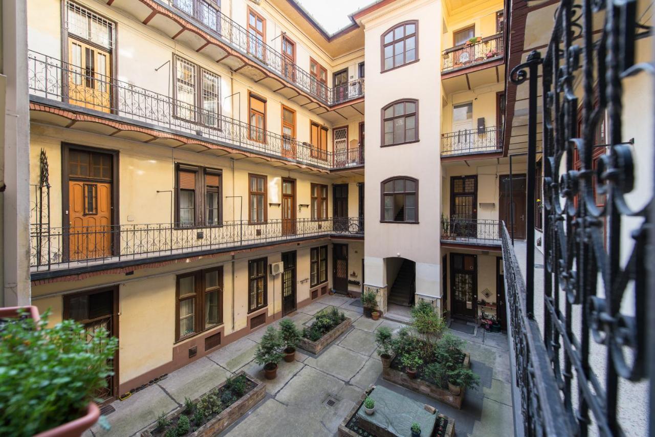 Venus Apartments - City Park I Budapest Exteriör bild